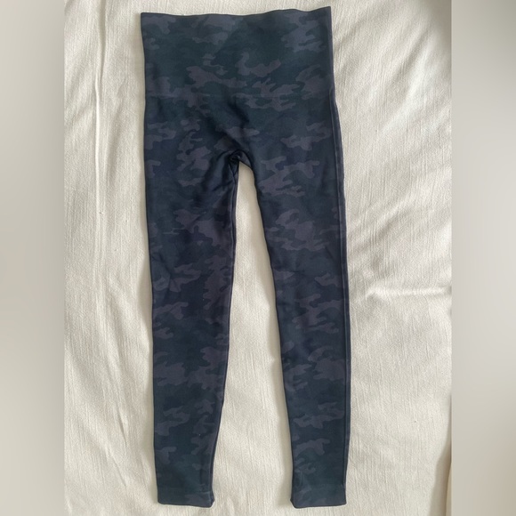 SPANX look at me now seamless cropped legging - Picture 1 of 8